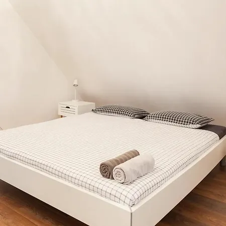 Hillhouse بيت للعطل *