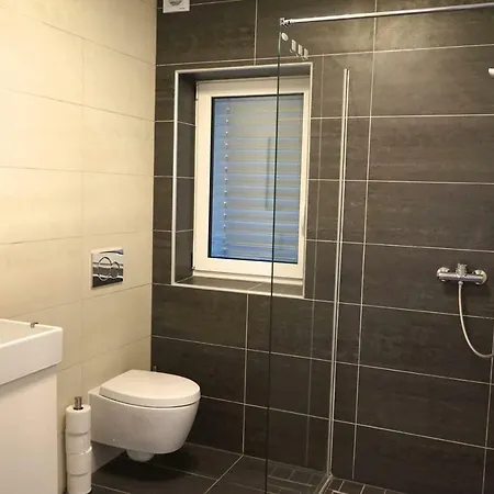 Holiday home Hillhouse